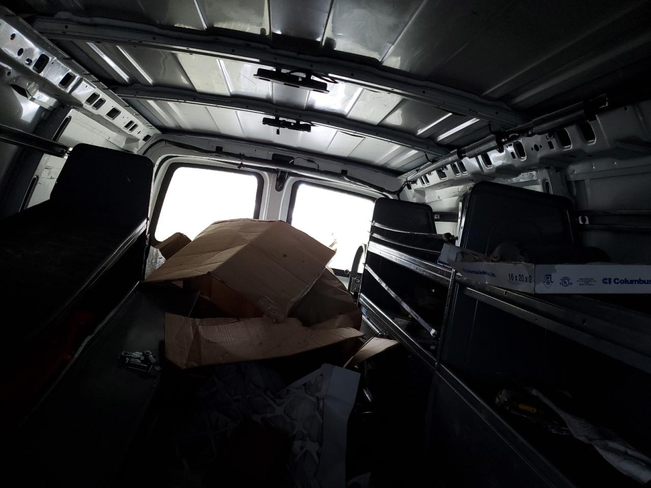 2015 Chevrolet Express - Image 10
