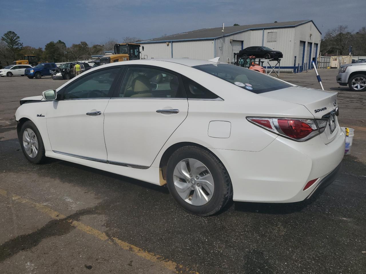 2015 Hyundai Sonata - Image 2