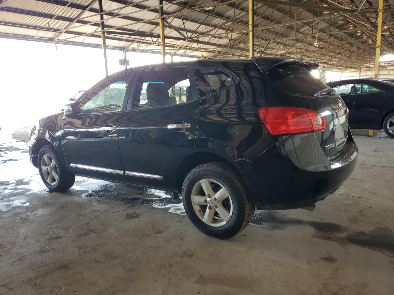 2013 Nissan Rogue - Image 2