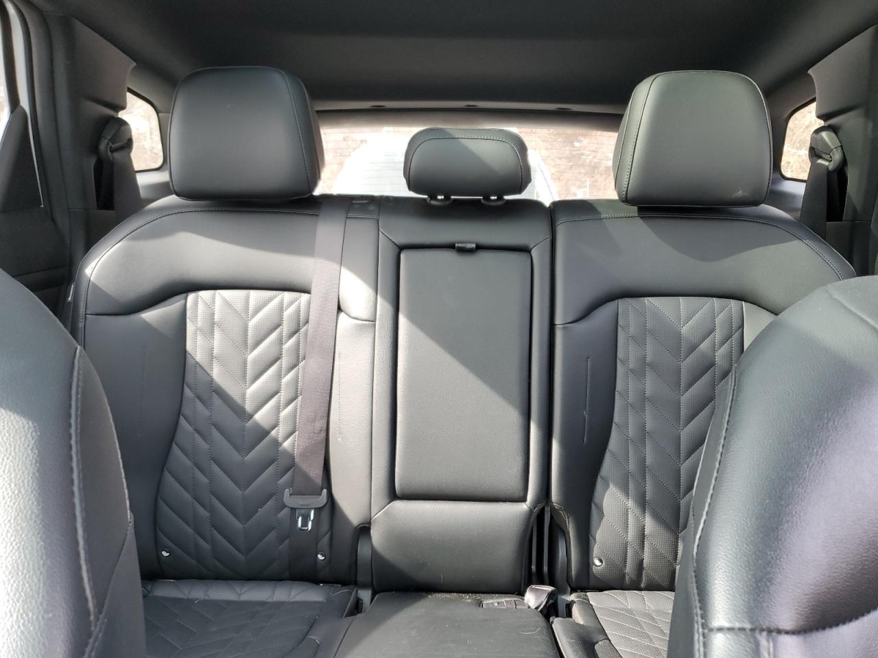 2024 Kia Sportage - Image 10