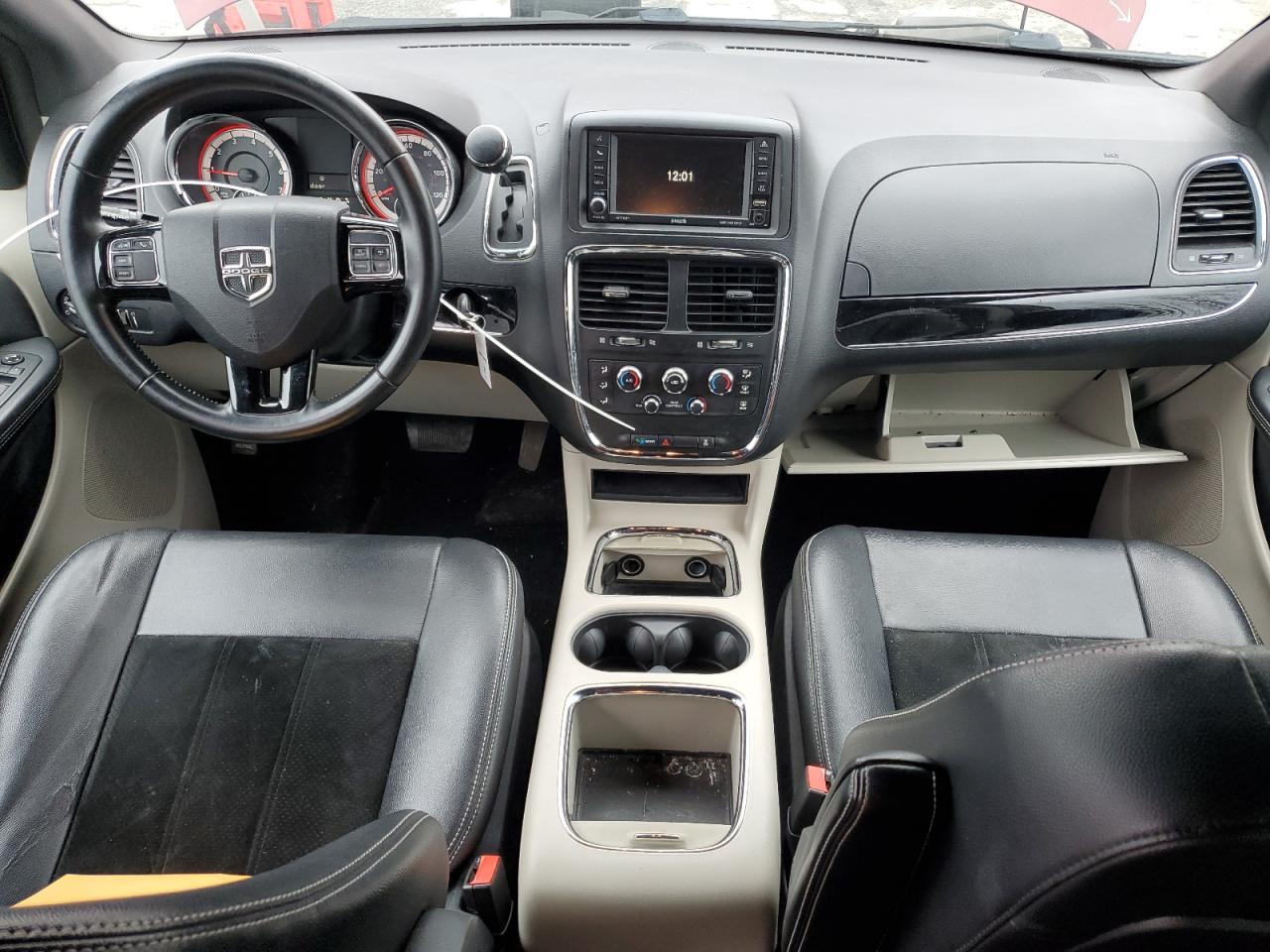 2017 Dodge Caravan - Image 8