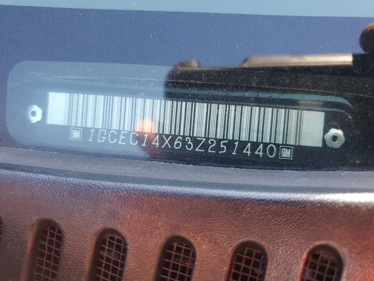 2003 Chevrolet Silverado - Image 14