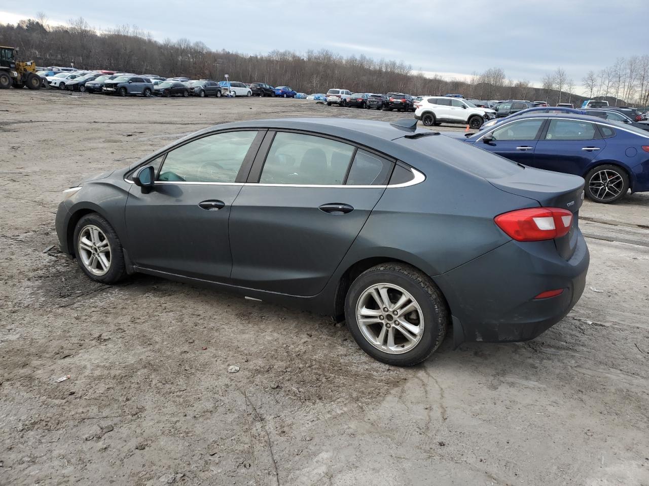 2017 Chevrolet Cruze - Image 2