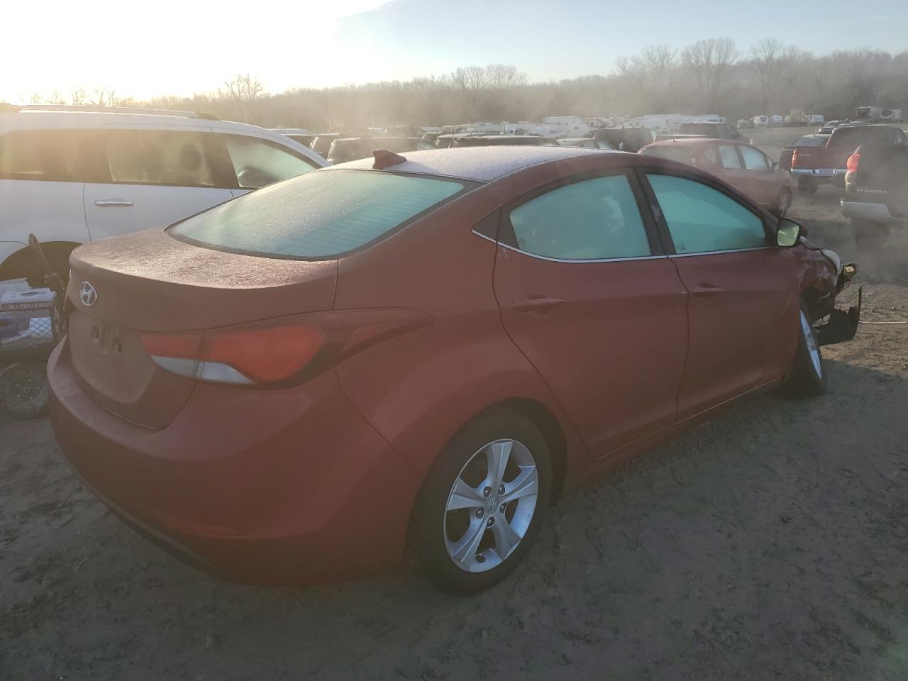 2016 Hyundai Elantra - Image 3