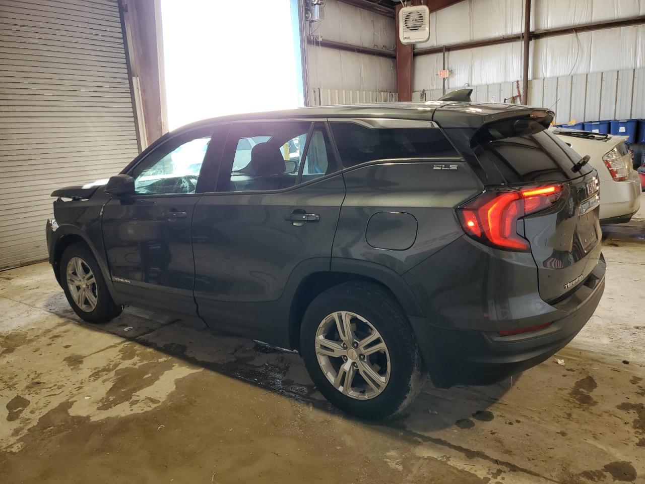2019 GMC Terrain - Image 2