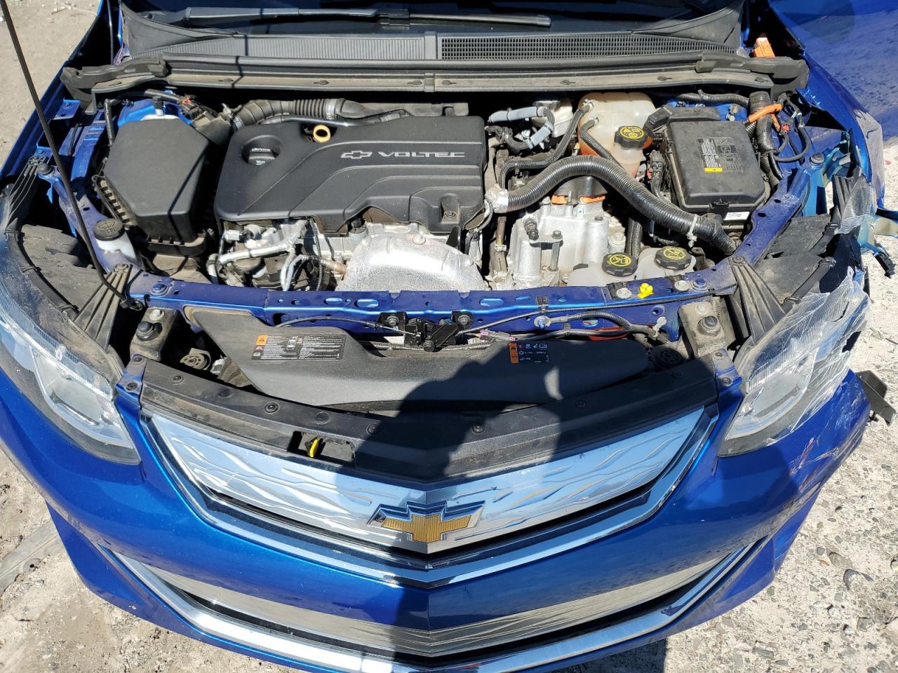 2017 Chevrolet Volt - Image 11