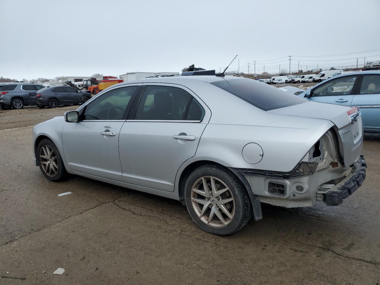2010 Ford Fusion - Image 2