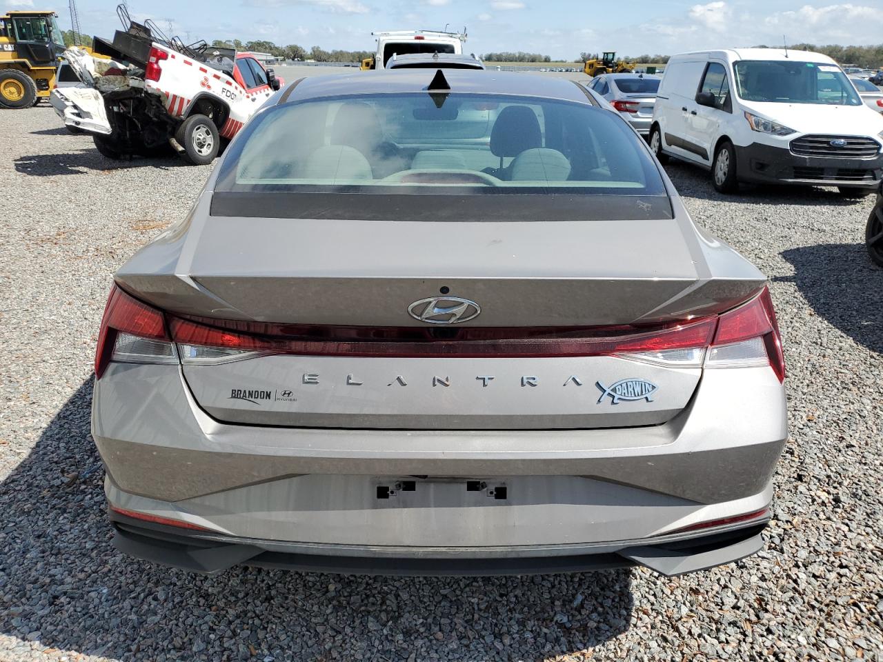 2021 Hyundai Elantra - Image 6