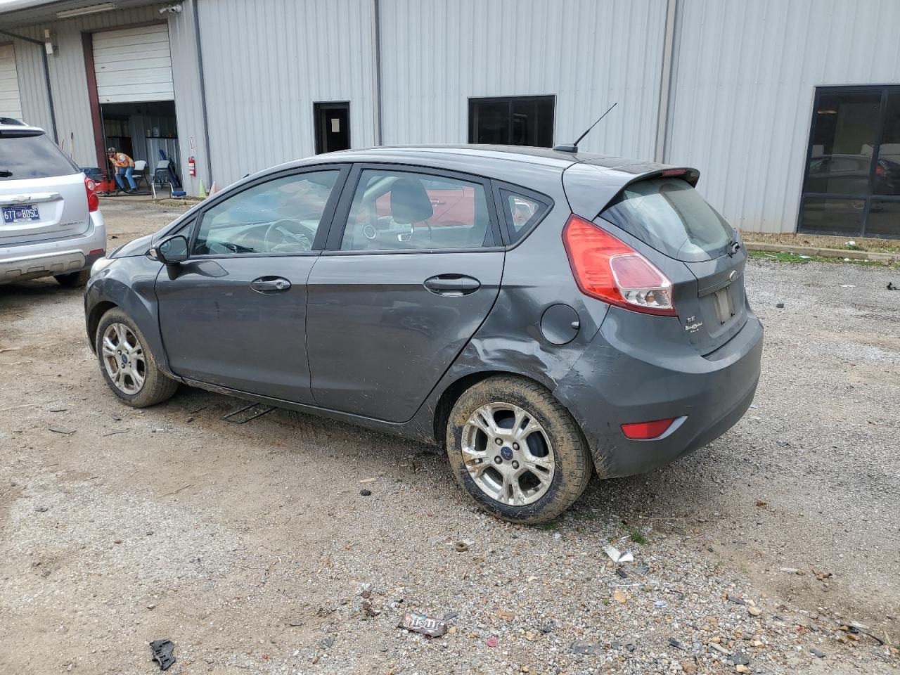 2016 Ford Fiesta - Image 2