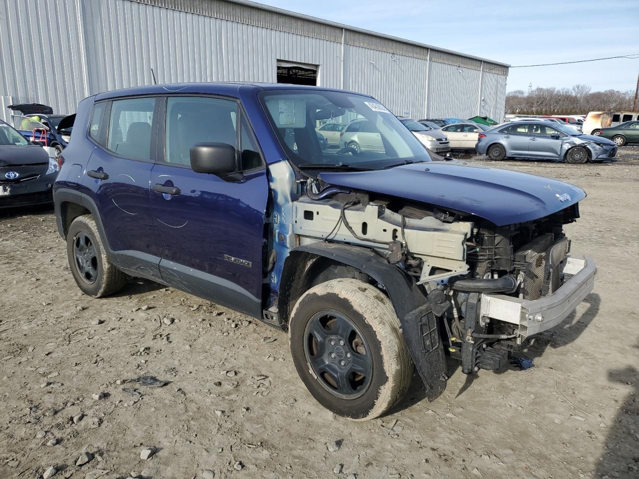 2018 Jeep Renegade - Image 4