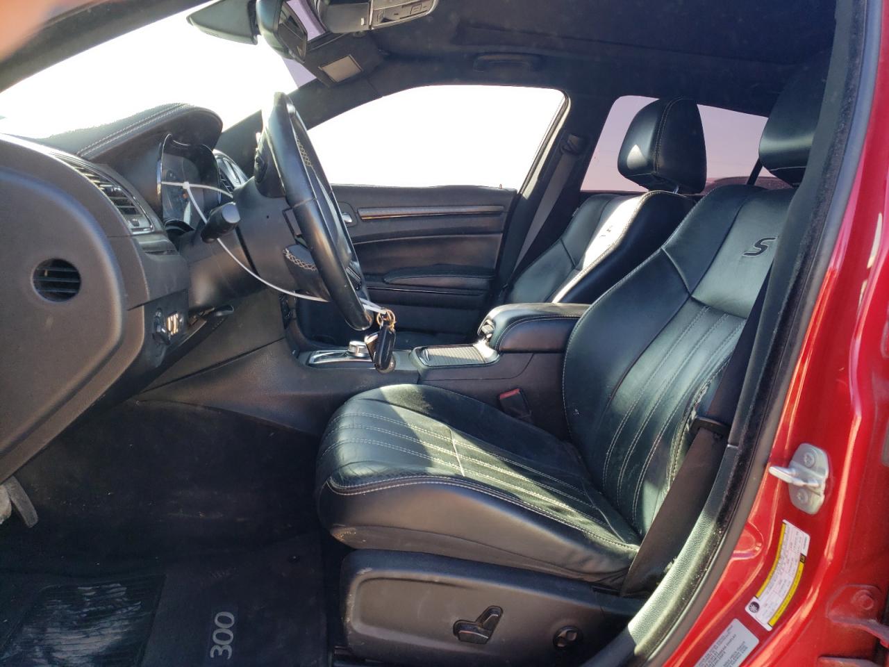 2015 Chrysler 300 - Image 7