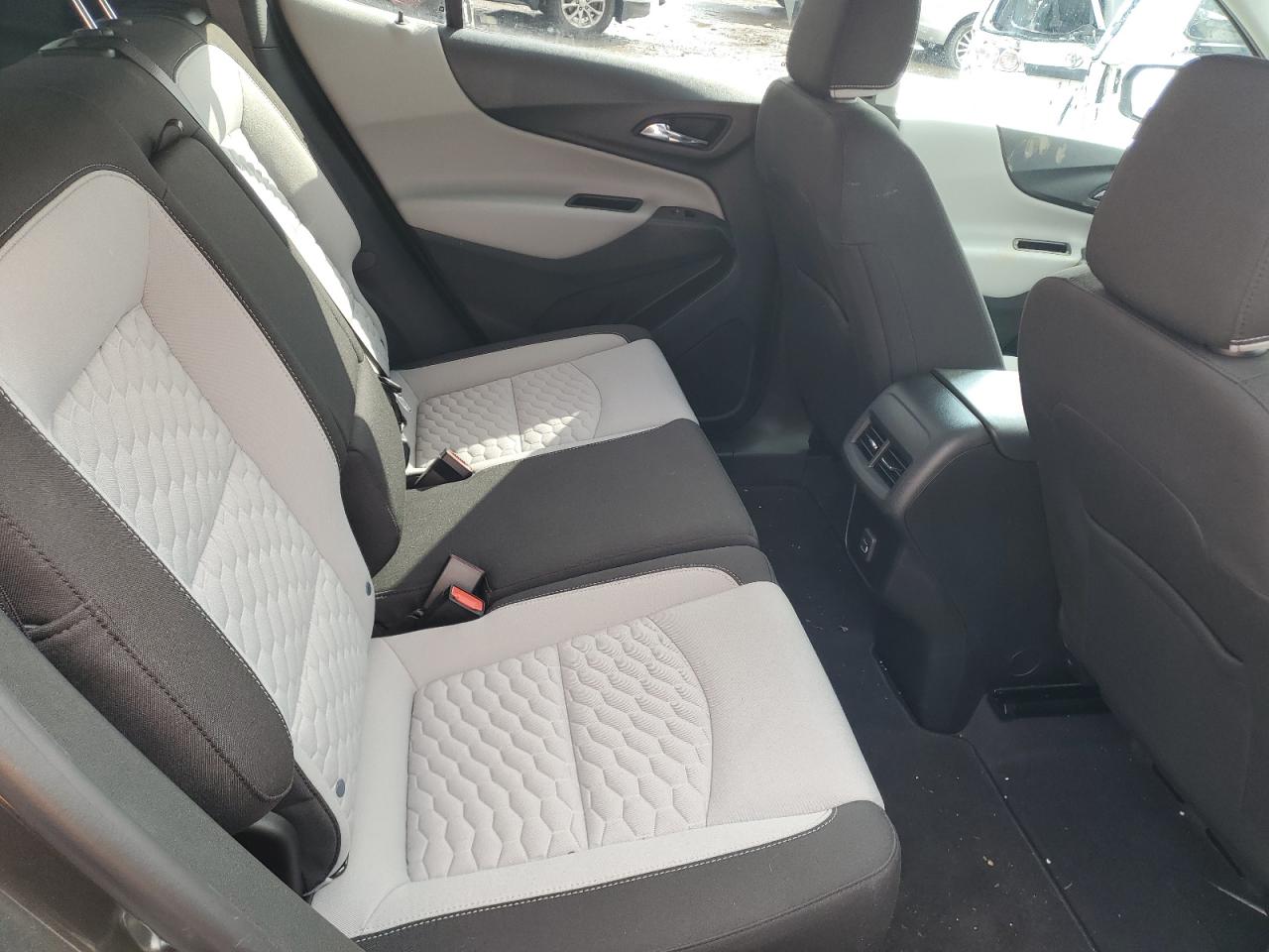 2021 Chevrolet Equinox - Image 11