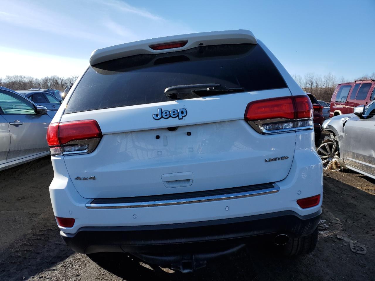 2017 Jeep Grand Cherokee - Image 6