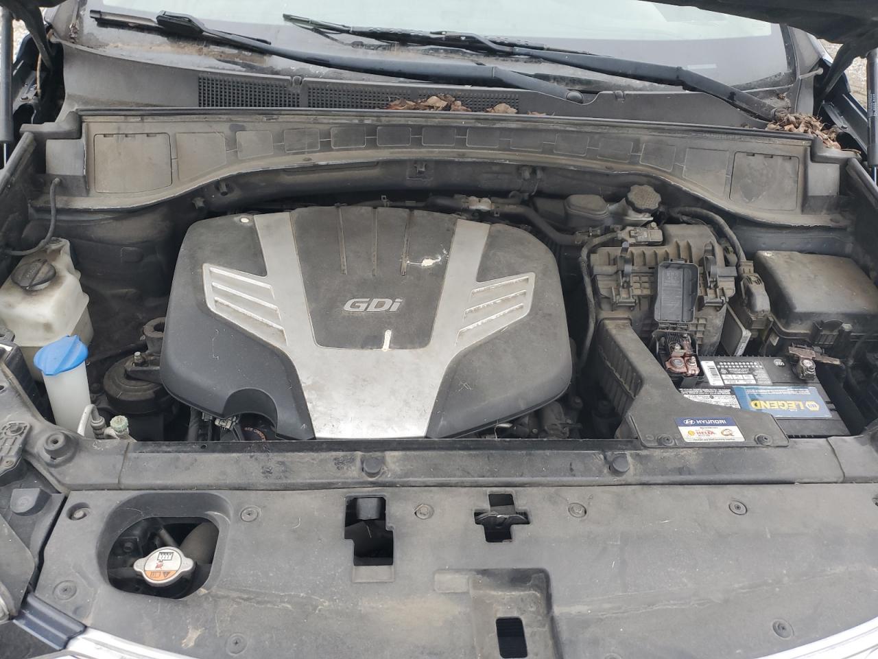 2013 Hyundai Santa Fe - Image 11