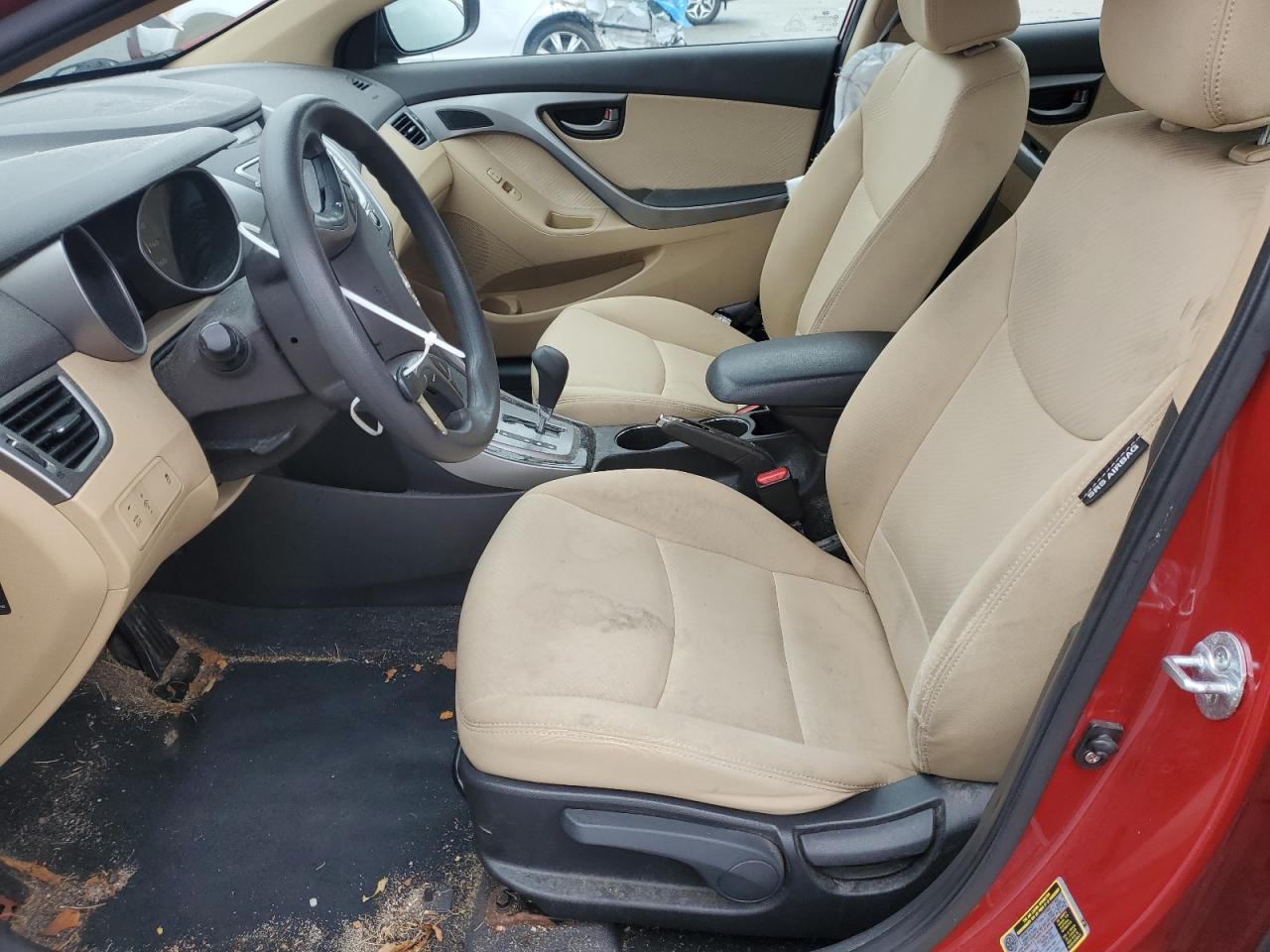 2013 Hyundai Elantra - Image 7