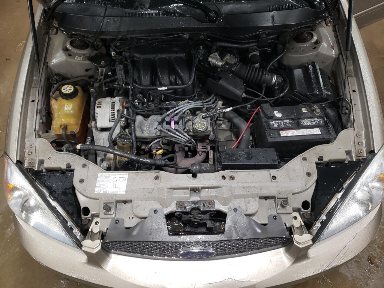 2004 Ford Taurus - Image 11