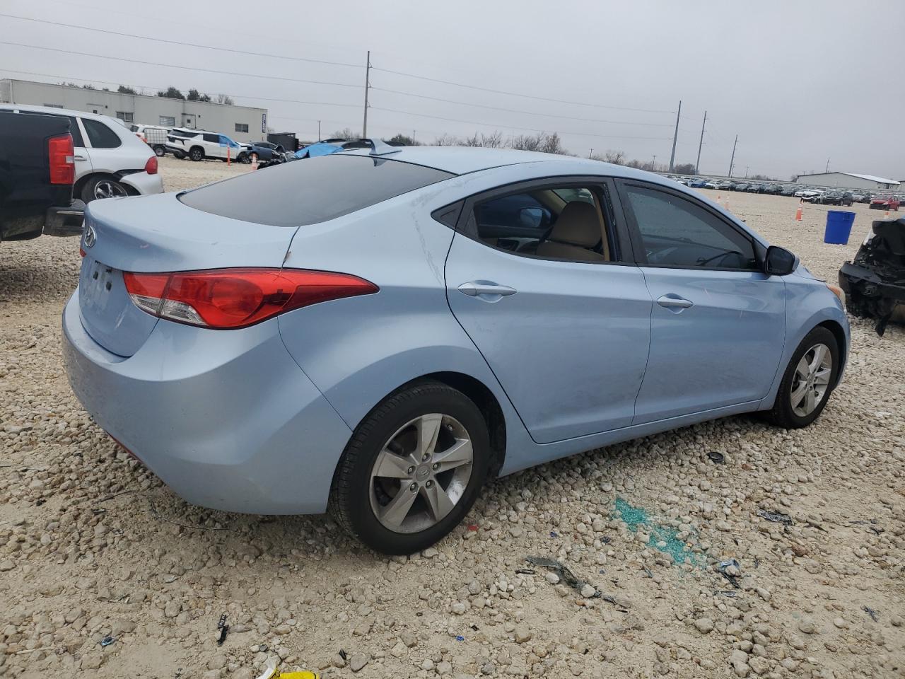 2012 Hyundai Elantra - Image 3