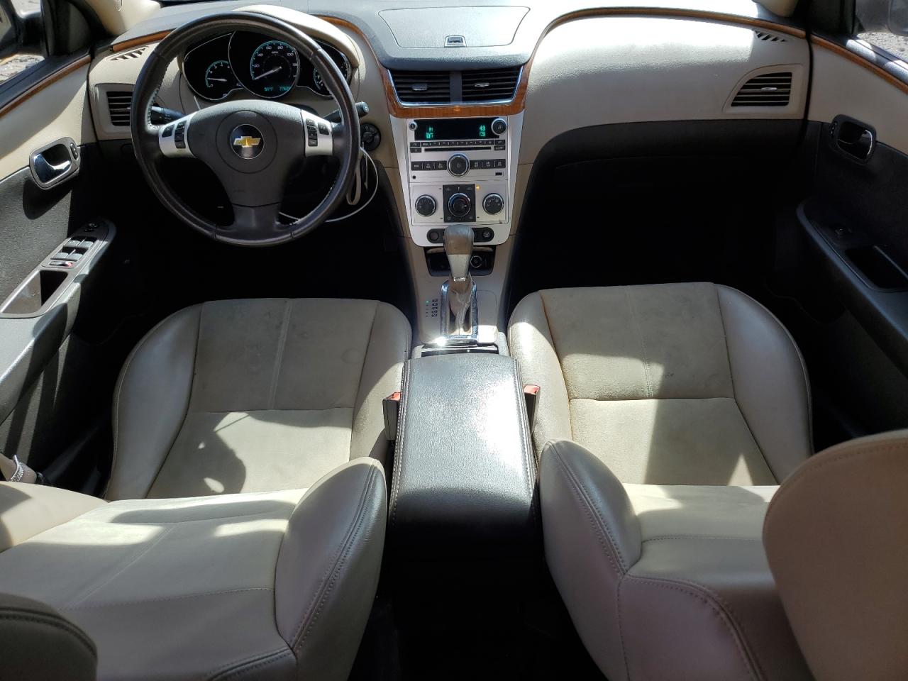 2011 Chevrolet Malibu - Image 8