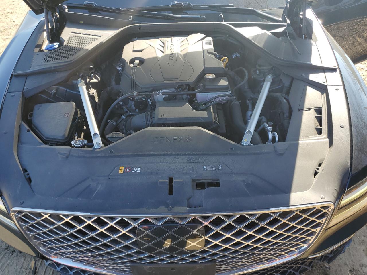 2022 Genesis G80 - Image 12