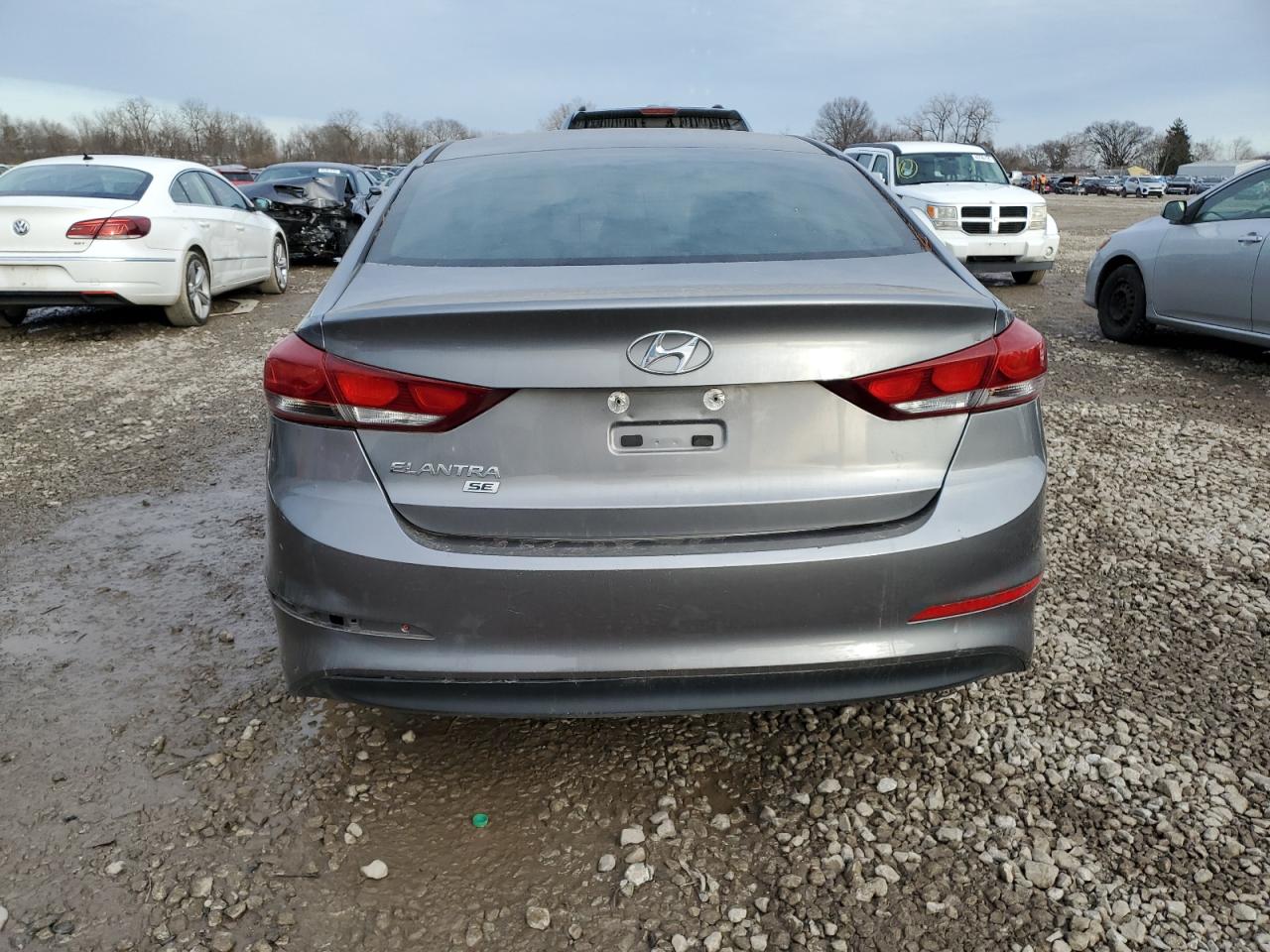 2018 Hyundai Elantra - Image 6