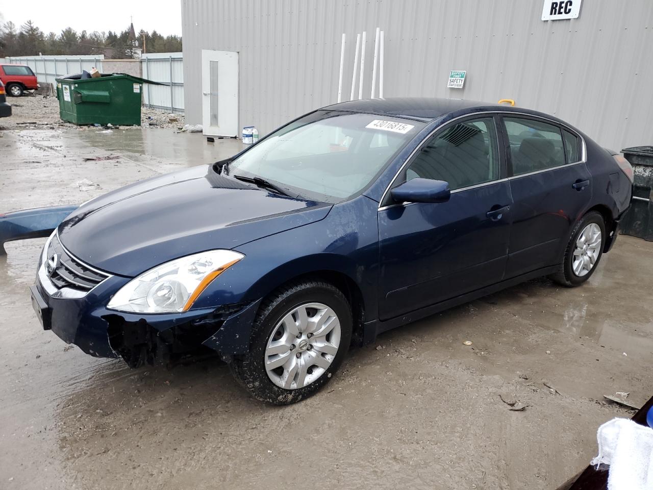 2010 Nissan Altima - Image 1