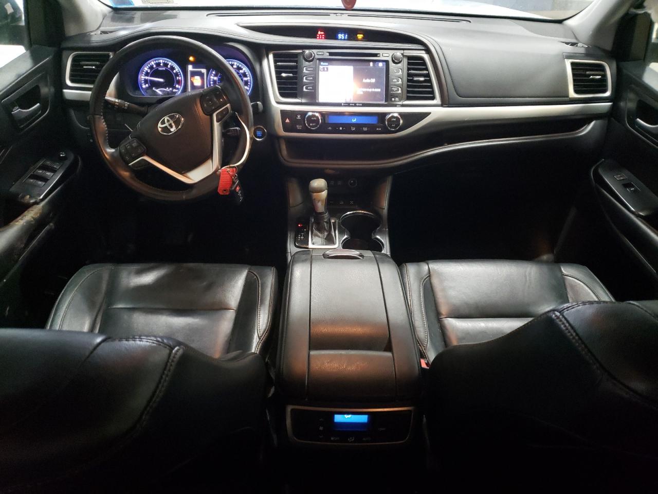 2018 Toyota Highlander - Image 8
