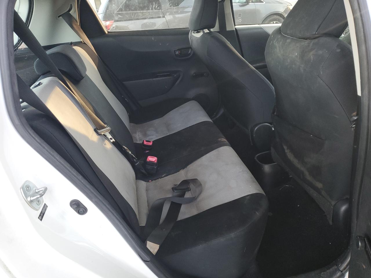 2012 Toyota Yaris - Image 10