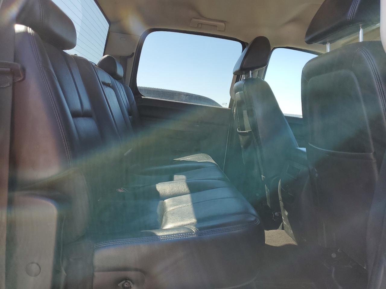 2009 GMC Sierra - Image 10