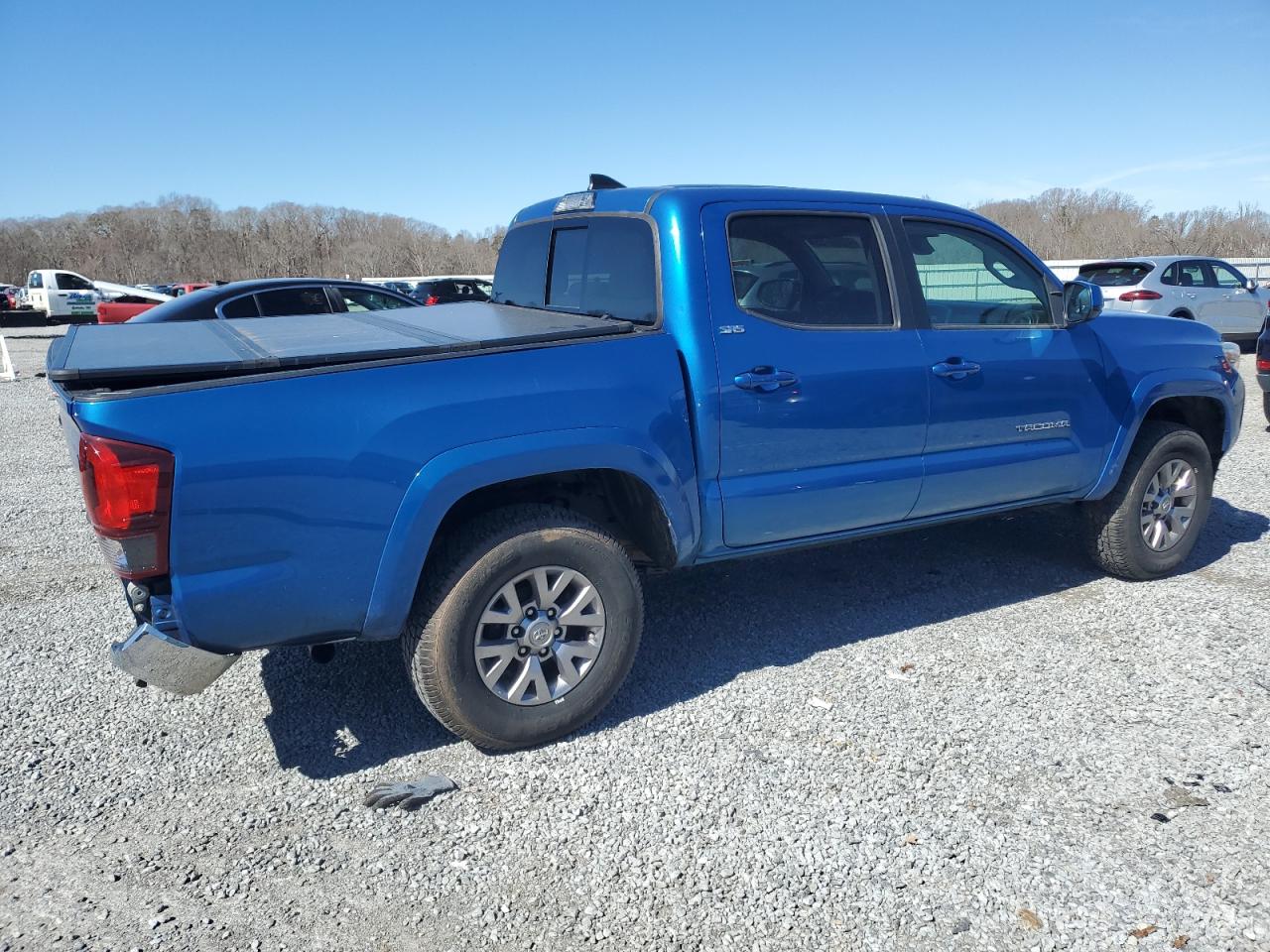 2018 Toyota Tacoma - Image 3