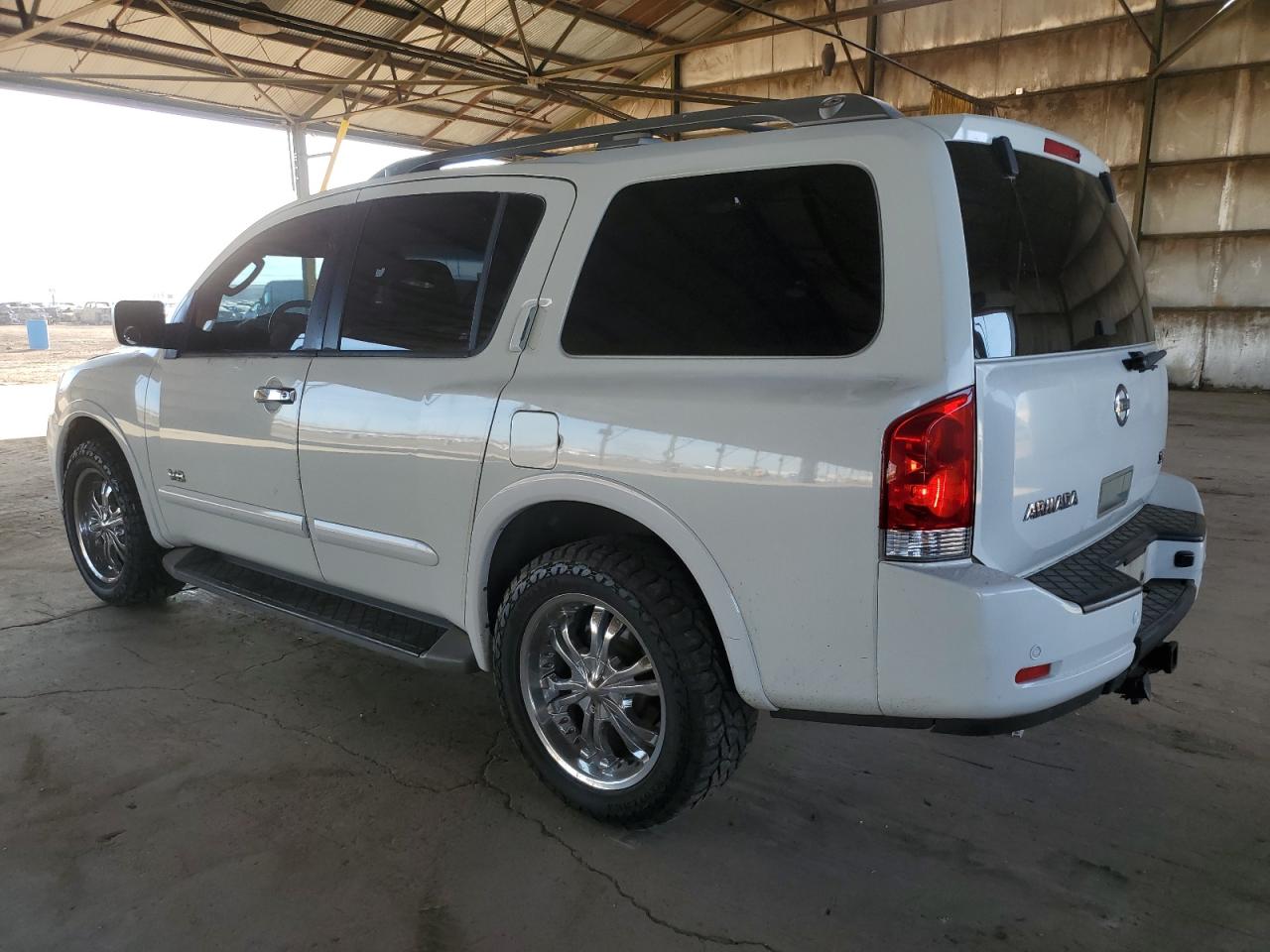 2008 Nissan Armada - Image 2