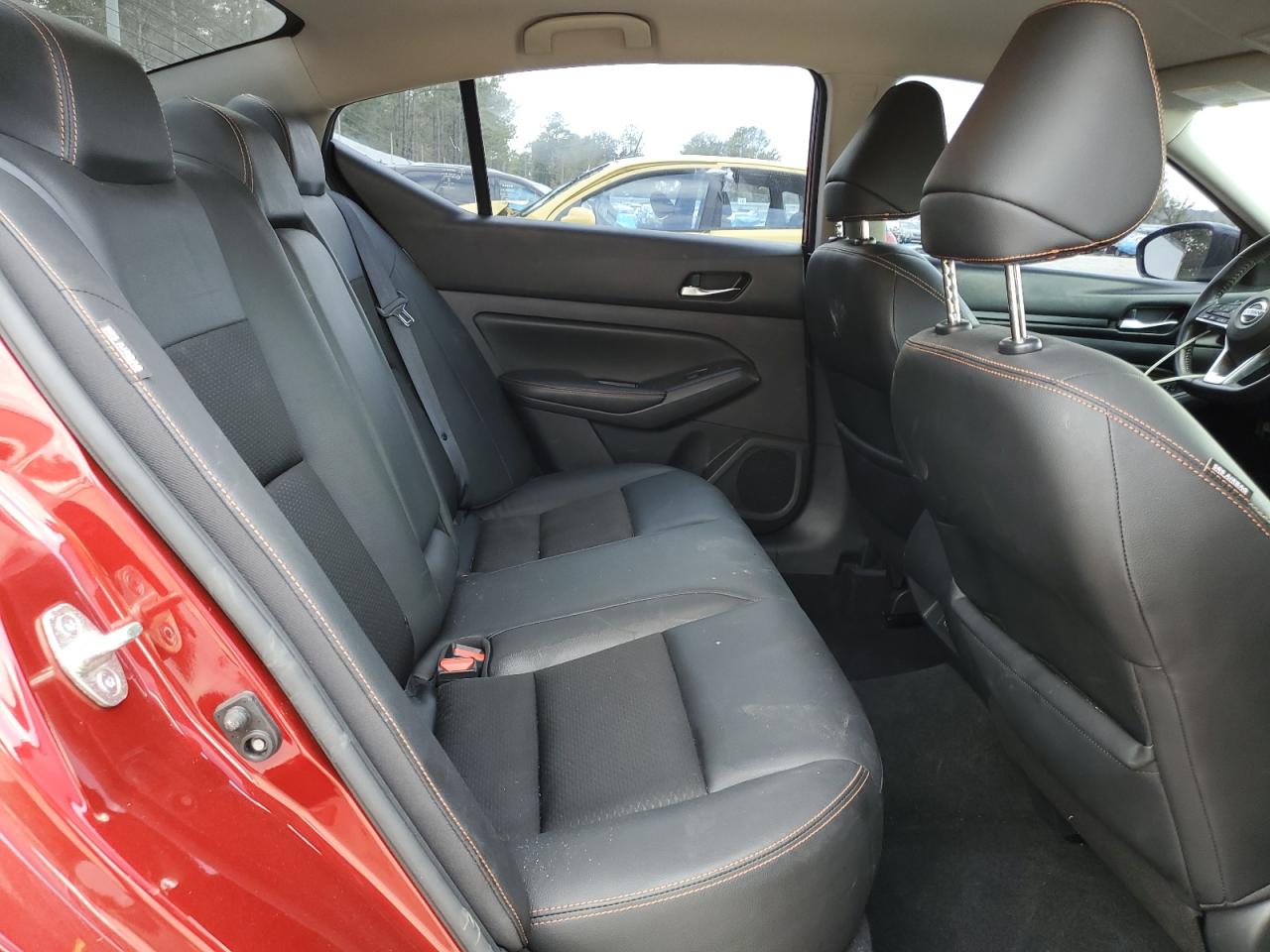 2020 Nissan Altima - Image 10