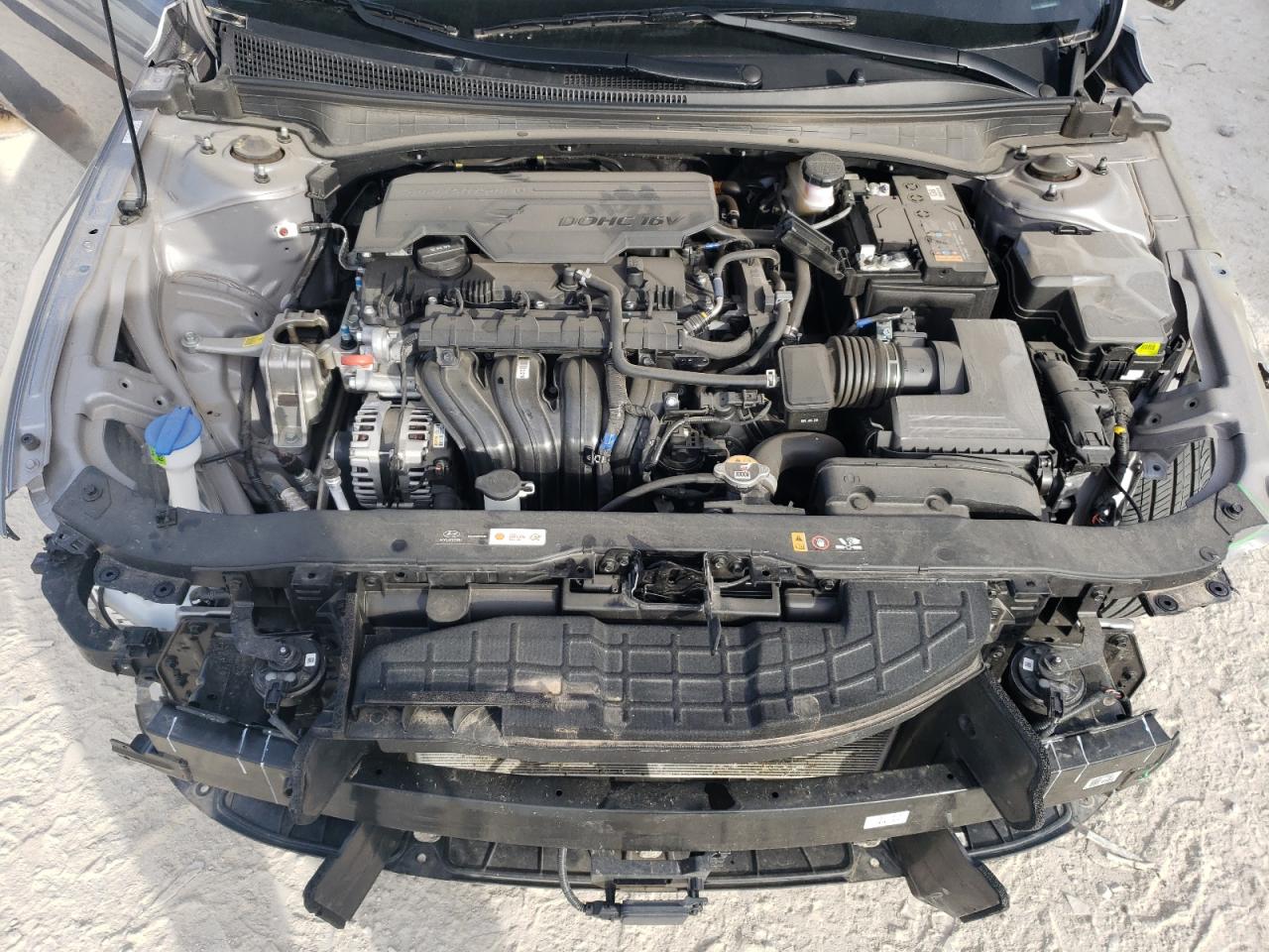 2024 Hyundai Elantra - Image 11
