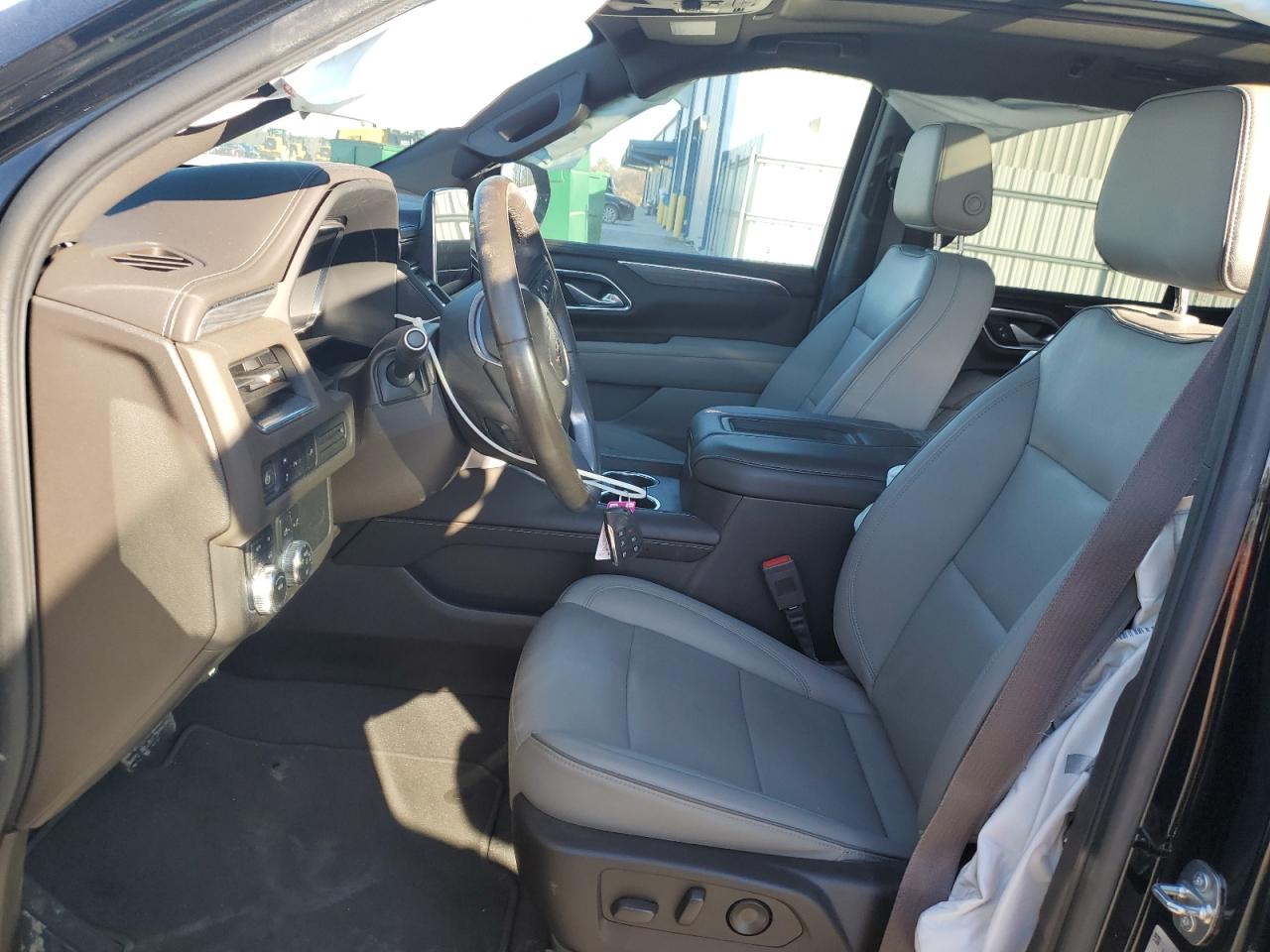 2022 GMC Yukon - Image 7