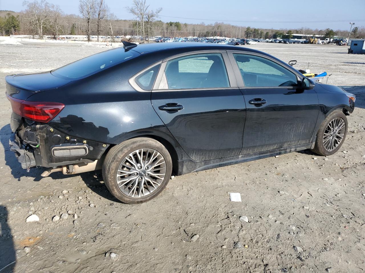 2023 Kia Forte - Image 3