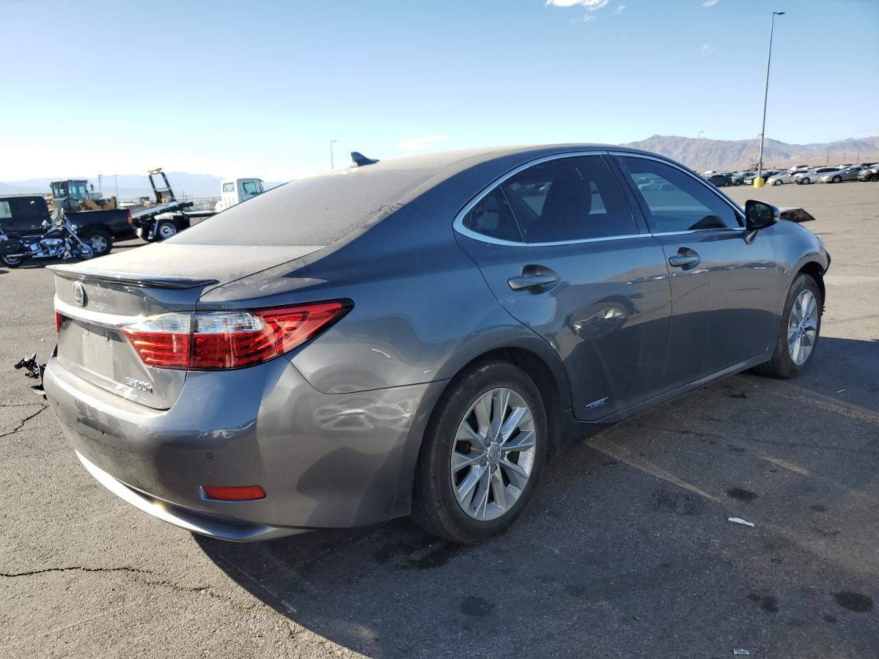 2013 Lexus ES - Image 3