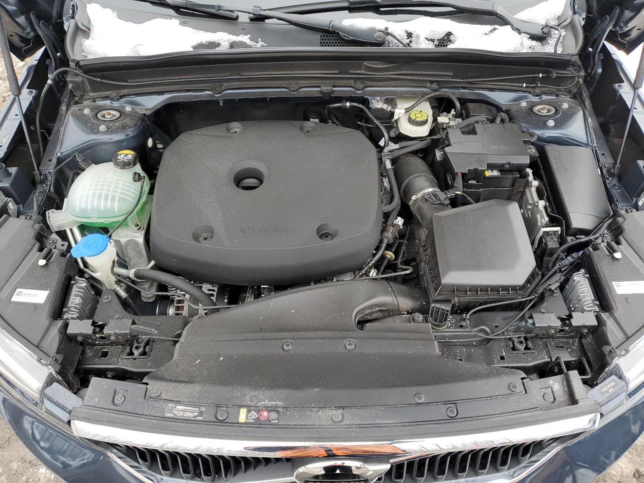 2022 Volvo XC40 - Image 12