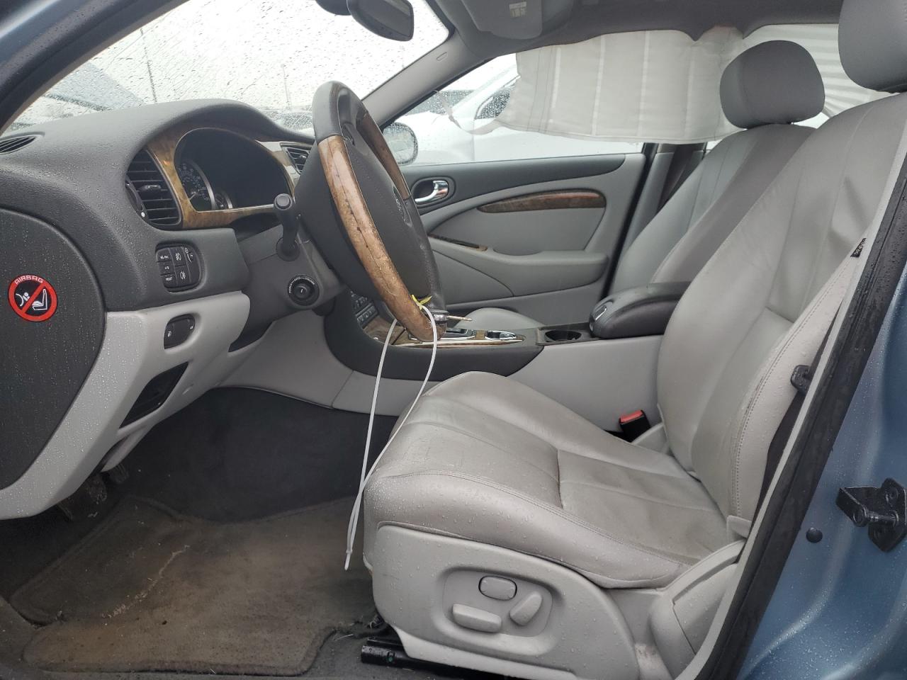 2005 Jaguar S-Type - Image 7