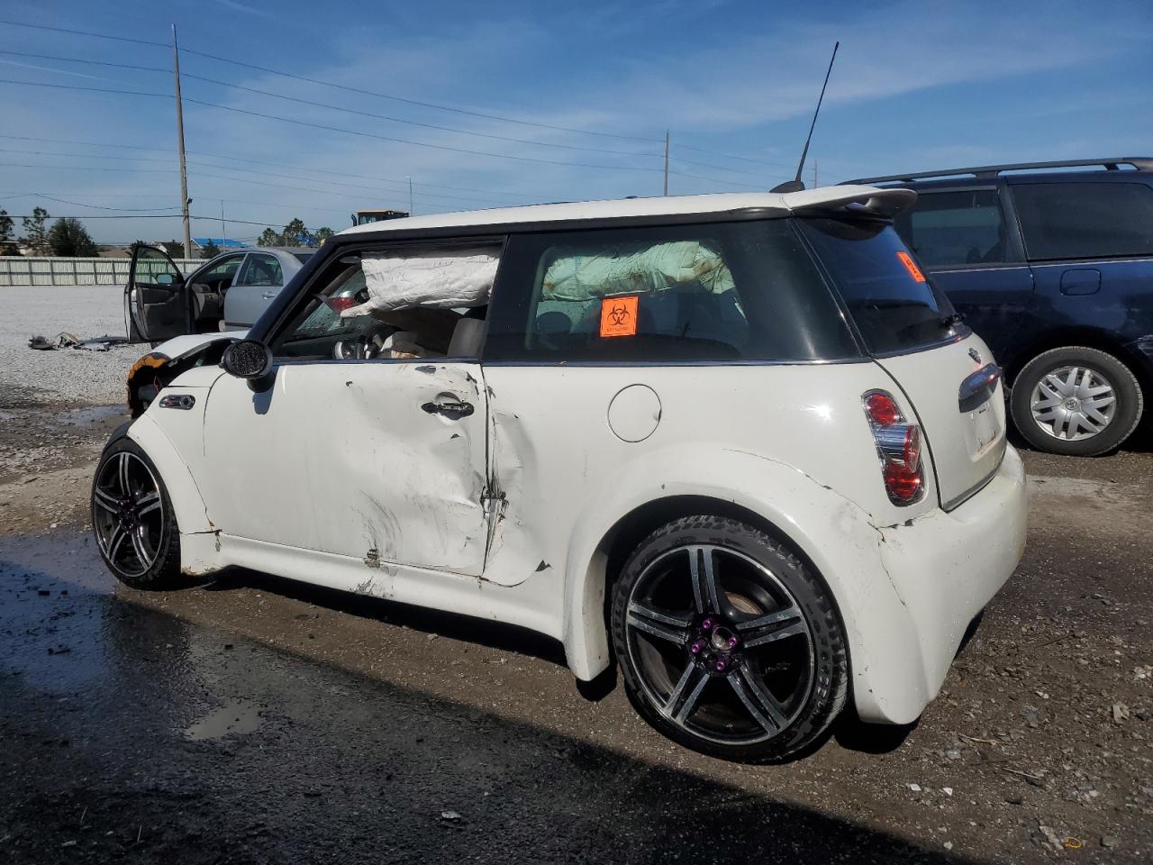 2005 MINI Cooper - Image 2