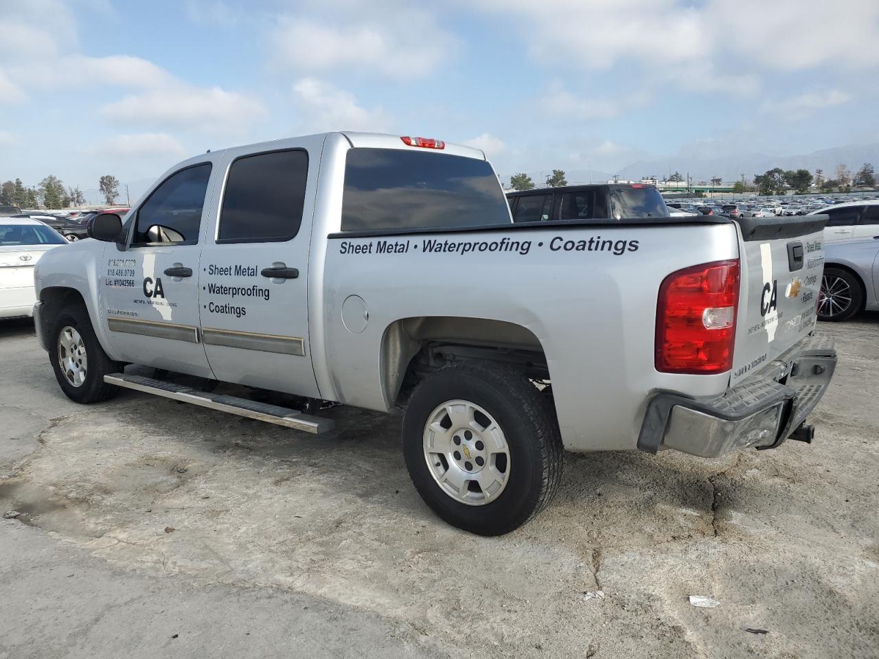 2013 Chevrolet Silverado - Image 2