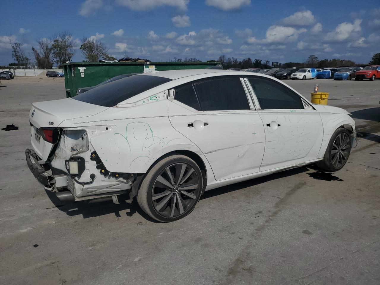 2021 Nissan Altima - Image 3