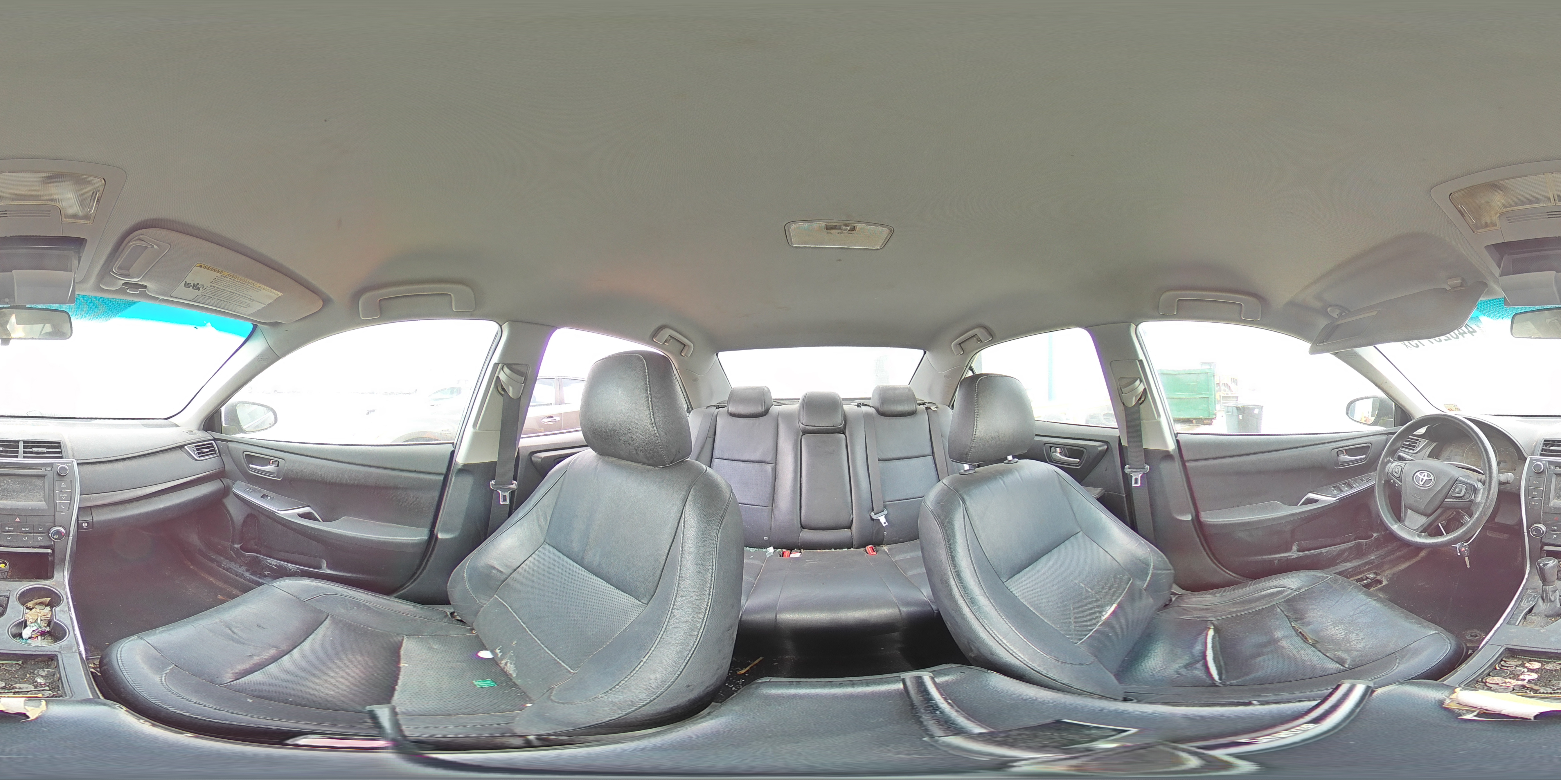 2015 Toyota Camry - Image 14