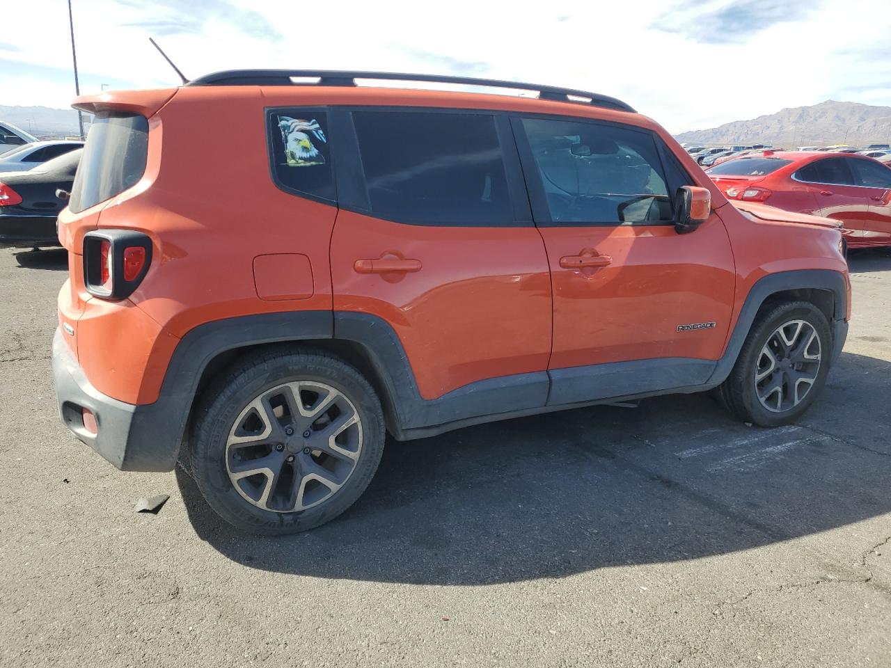 2015 Jeep Renegade - Image 3