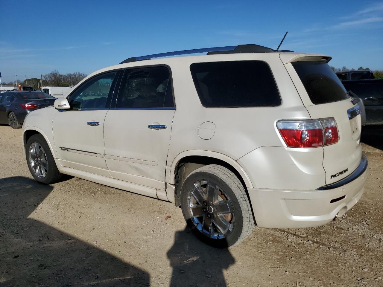 2012 GMC Acadia - Image 2