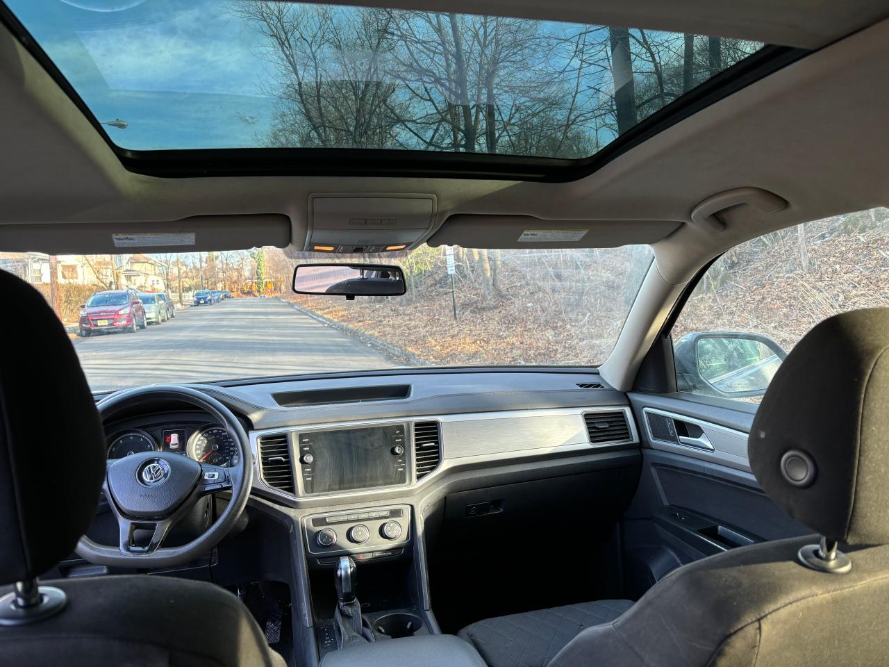 2018 Volkswagen Atlas VIN: 1V2HR2CA4JC512982 Lot: 45022675