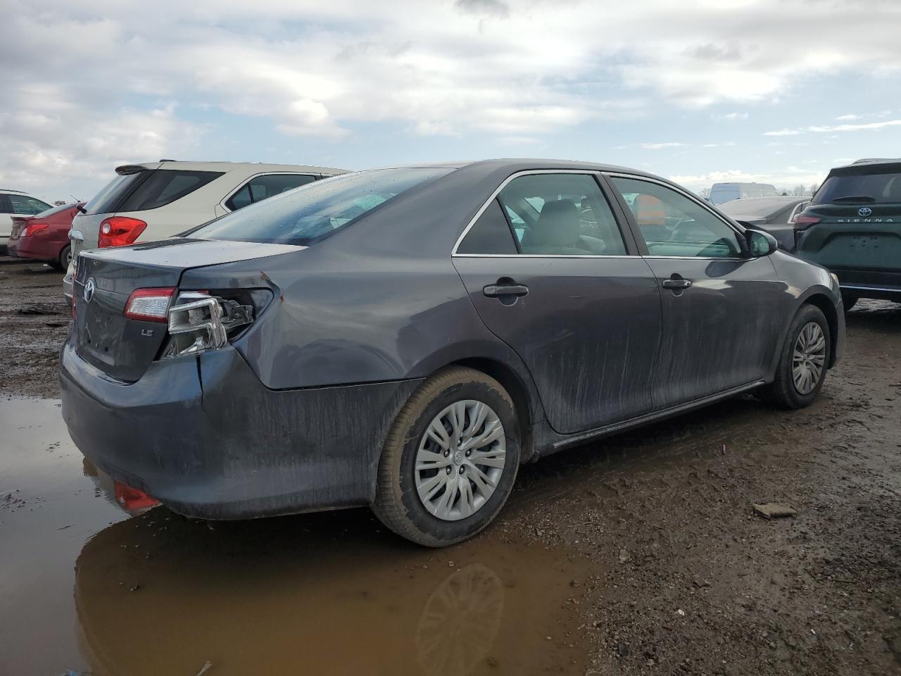 2013 Toyota Camry - Image 3