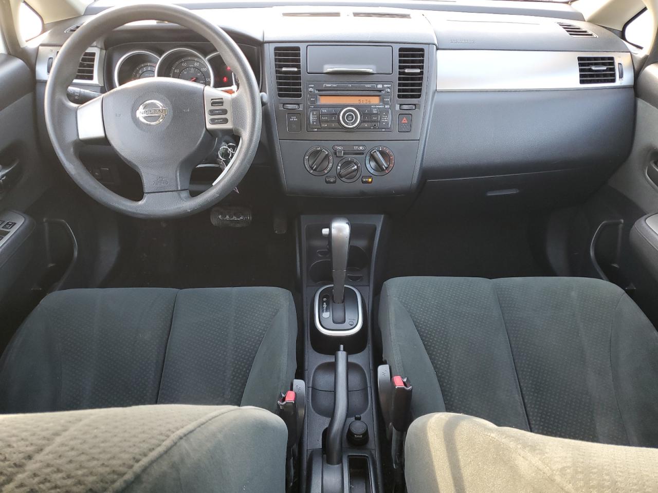 2011 Nissan Versa - Image 8