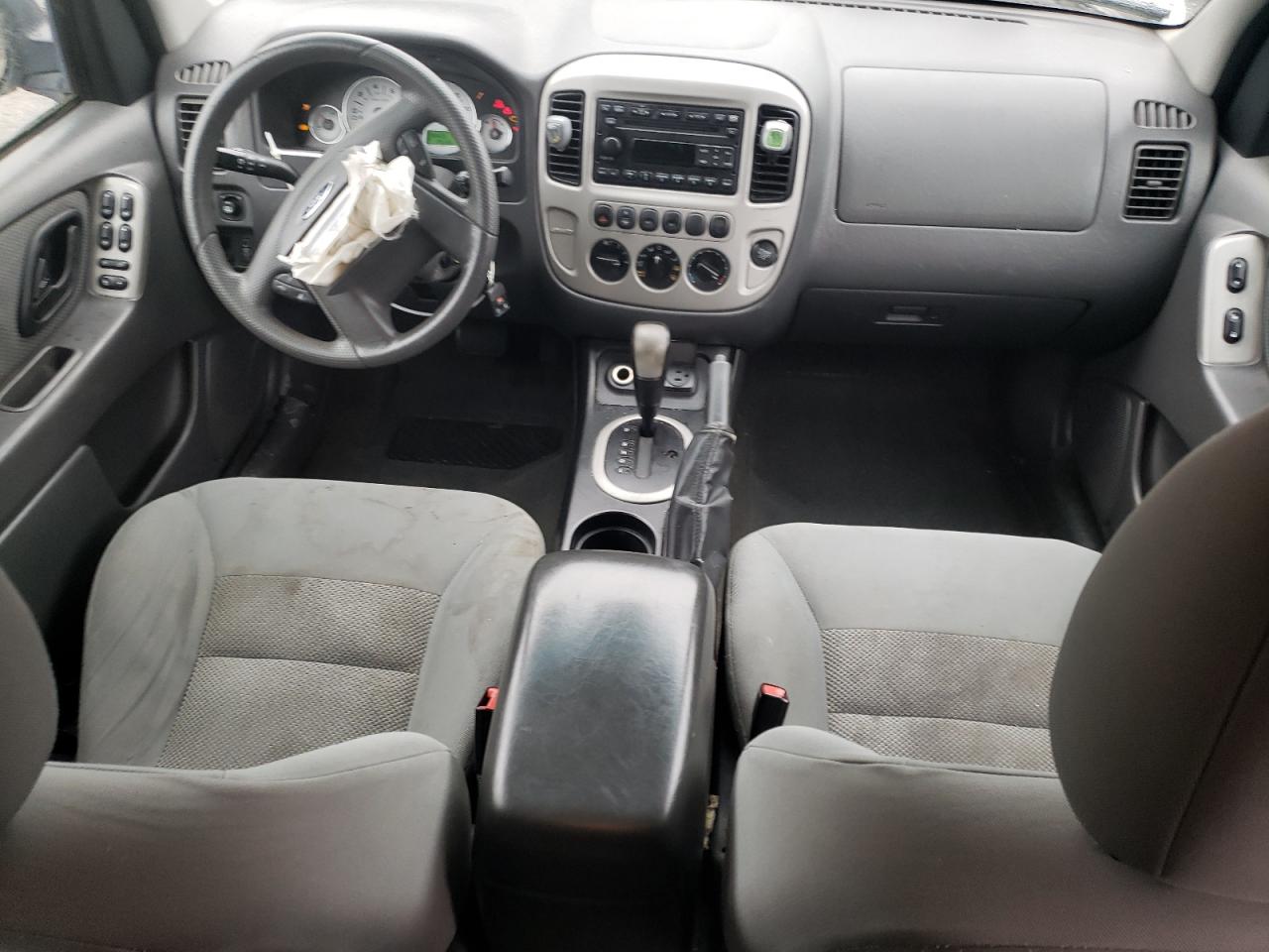 2007 Ford Escape - Image 8