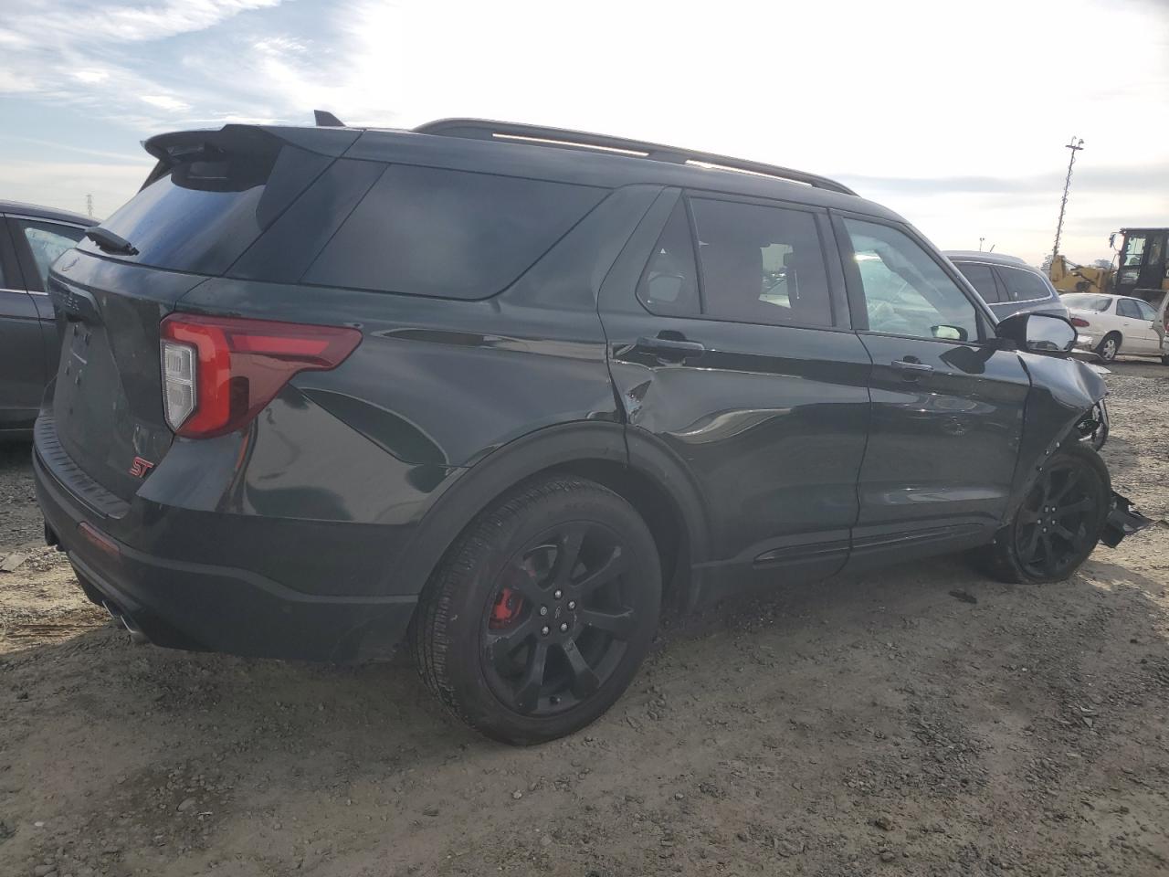 2023 Ford Explorer - Image 3