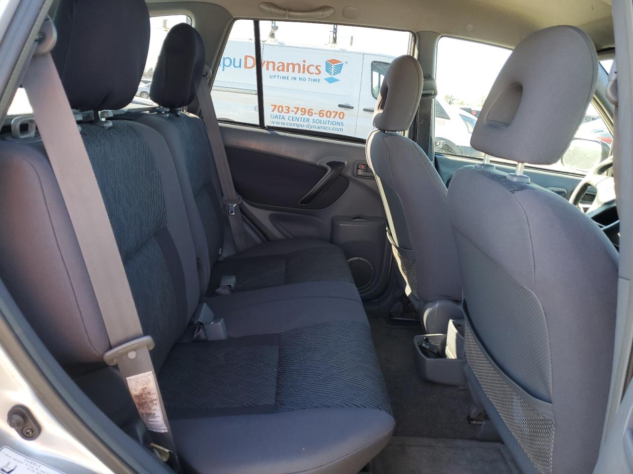 2003 Toyota RAV 4 - Image 11