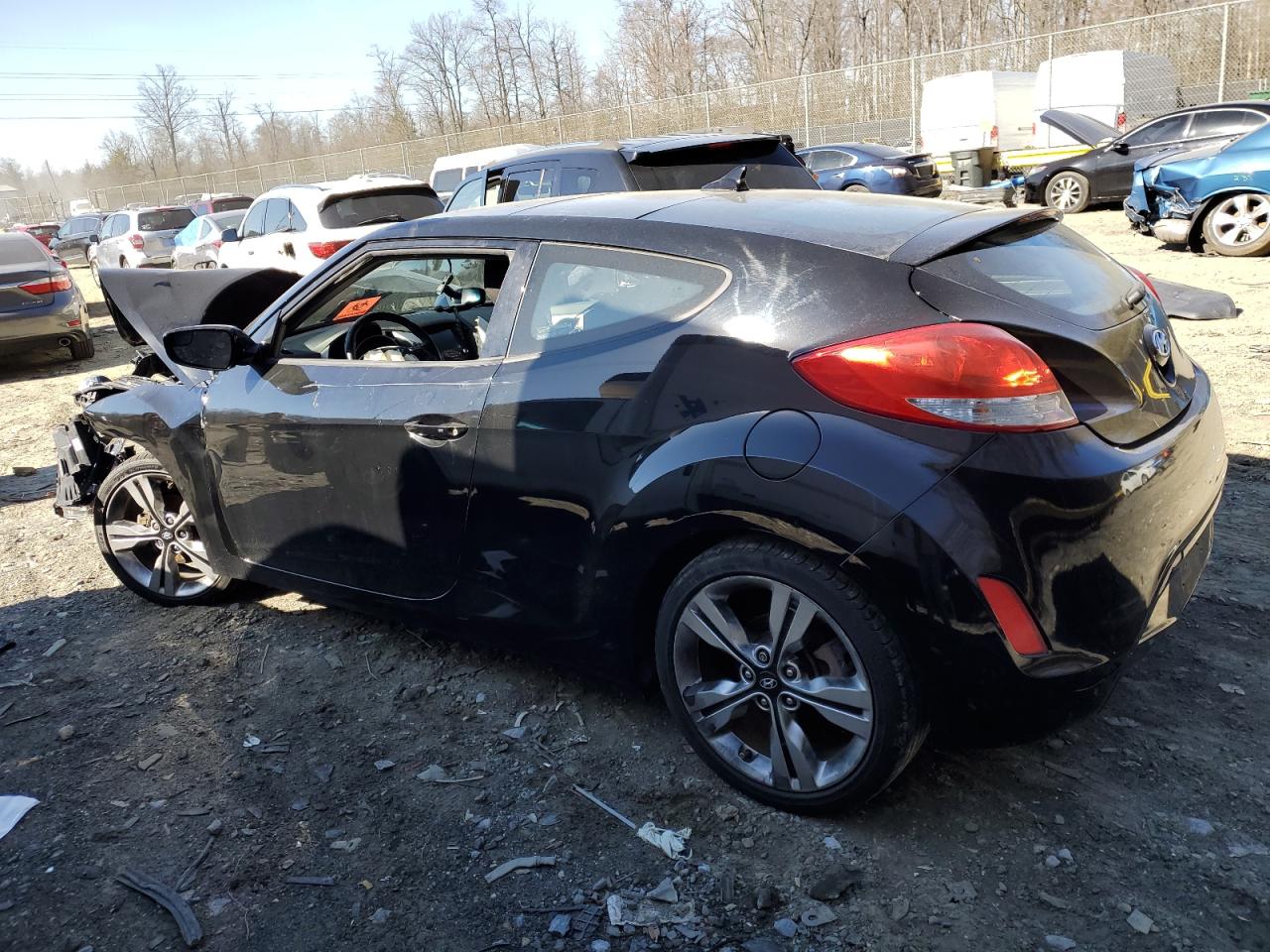 2017 Hyundai Veloster - Image 2